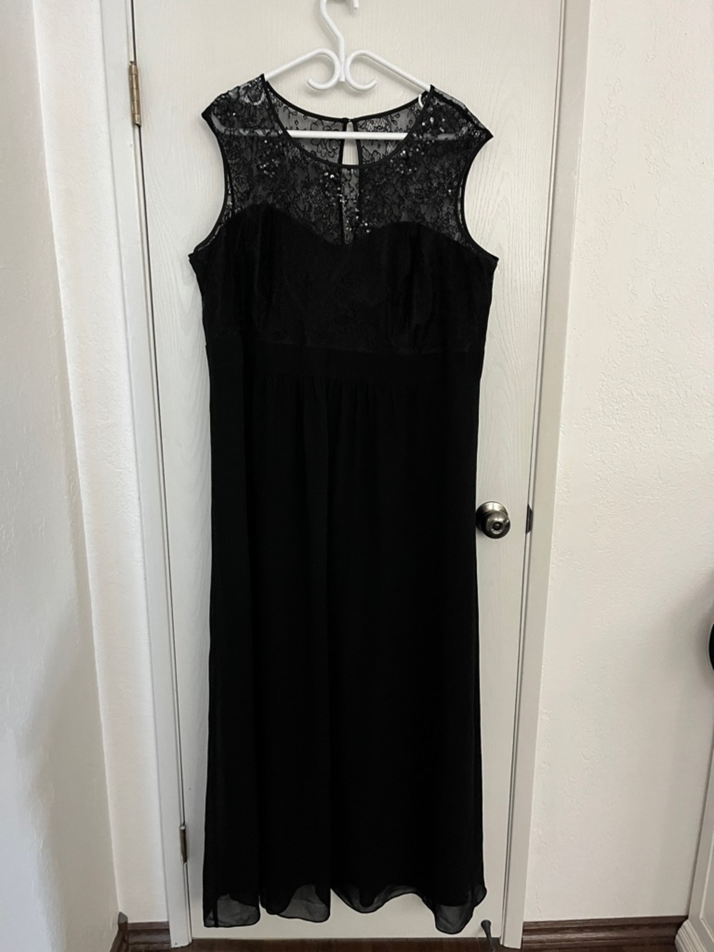 City Chic Black Lace Yoke Maxi Dress